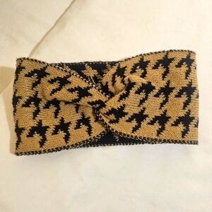 NWOT  WOMEN HEADBAND